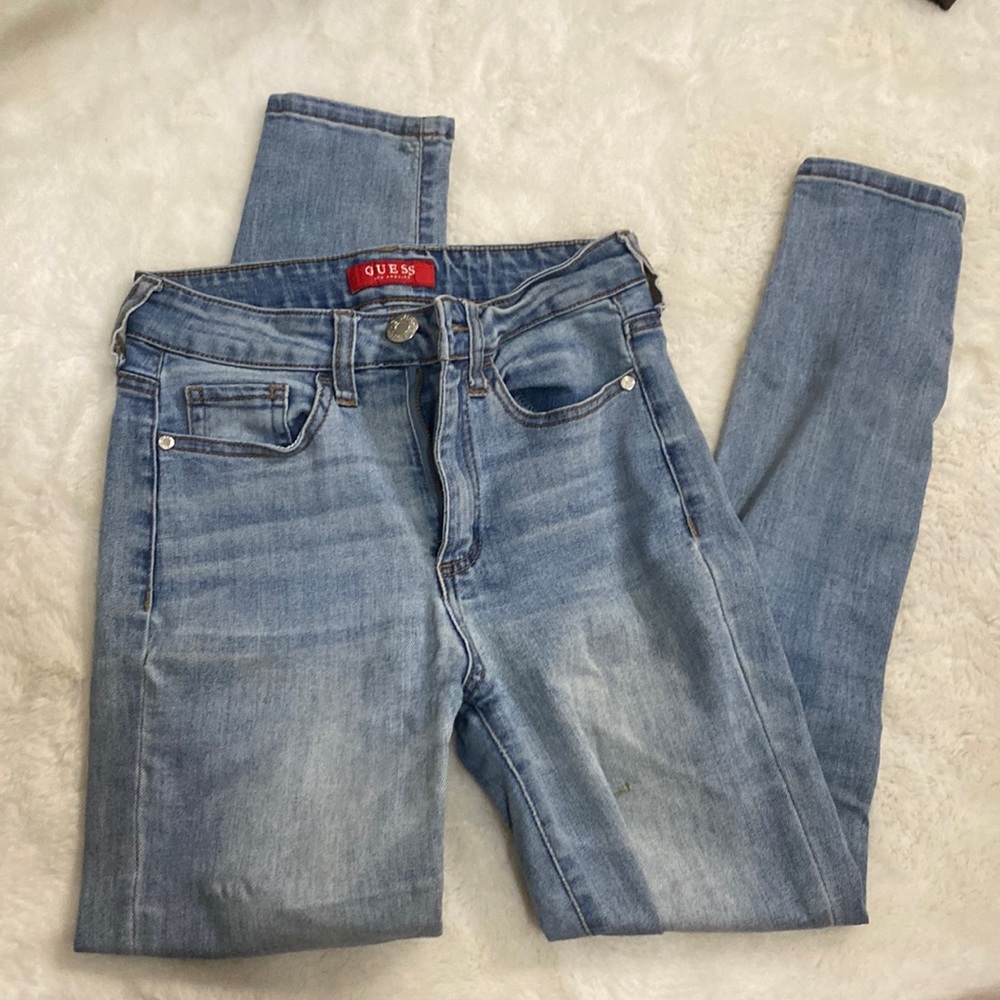 GUESS Skinny Jeans